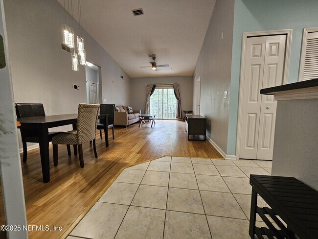 Foto del edificio - 8235 Lobster Bay Ct