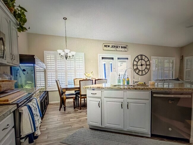 Foto del edificio - 2913 E Runaway Bay Pl