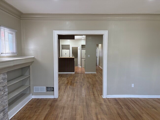Foto del edificio - 2536 Calvert St