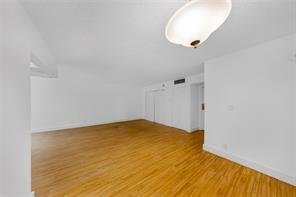 Building Photo - 17437 N Bay Rd