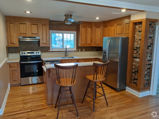 Building Photo - 57 Wachusett St