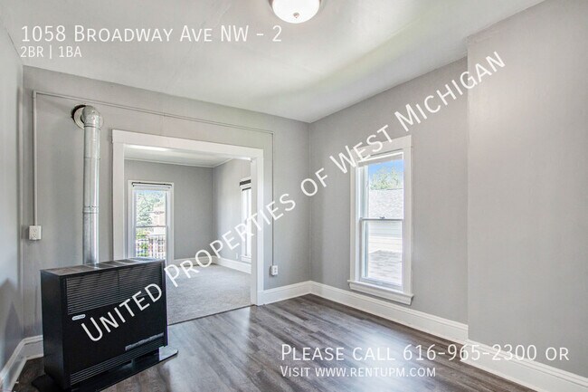 Foto del edificio - Available Now | 2 Bedroom 1 Bathroom in th...