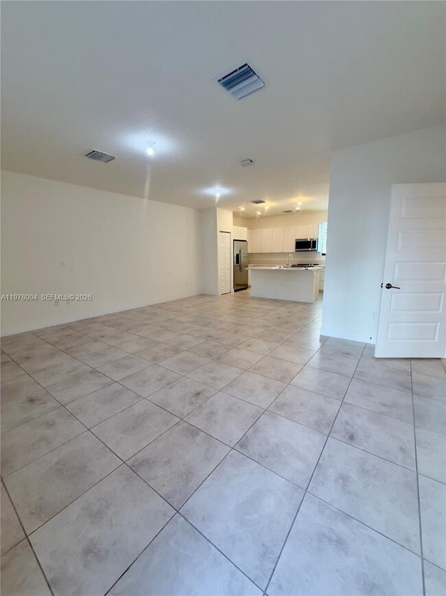 Building Photo - 4761 NW 84th Ave