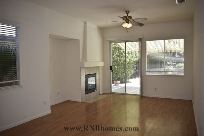 Building Photo - 18 Diggins Dr