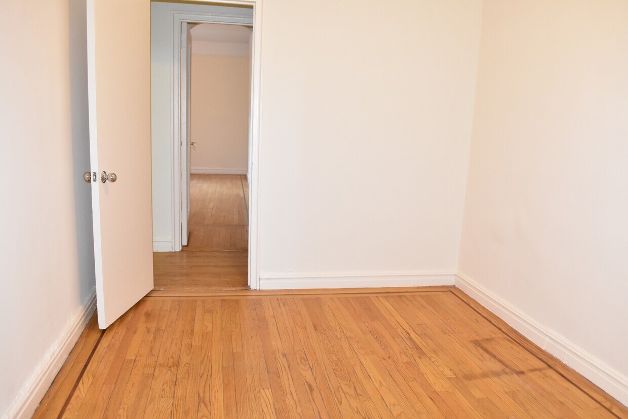 Primary Photo - 265 Cabrini Blvd