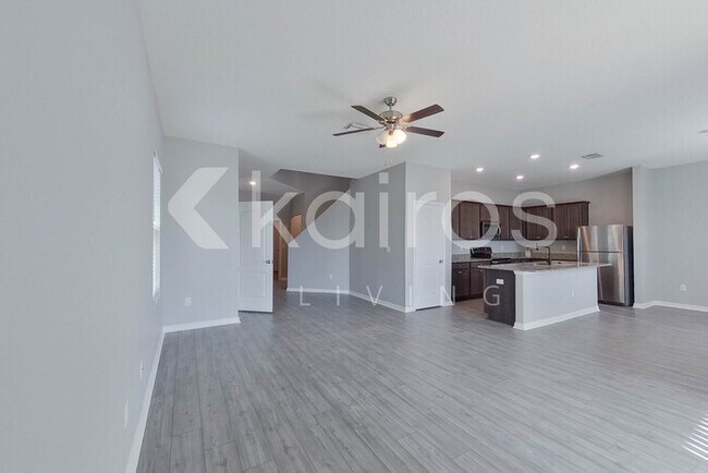 Foto del edificio - 30098 Fedora Cir