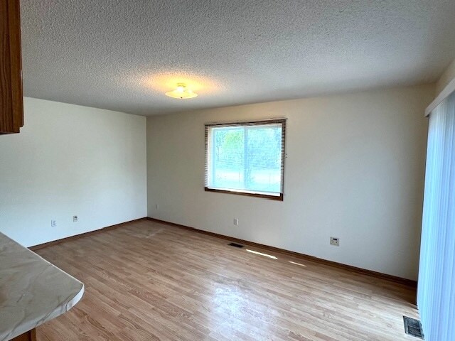 Foto del edificio - 6501 Bonner Ct S