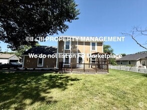 Building Photo - 138 E Nelson Cir