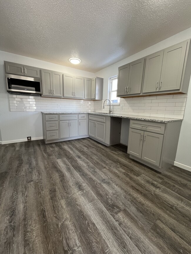 Foto del edificio - 119 S 8th St