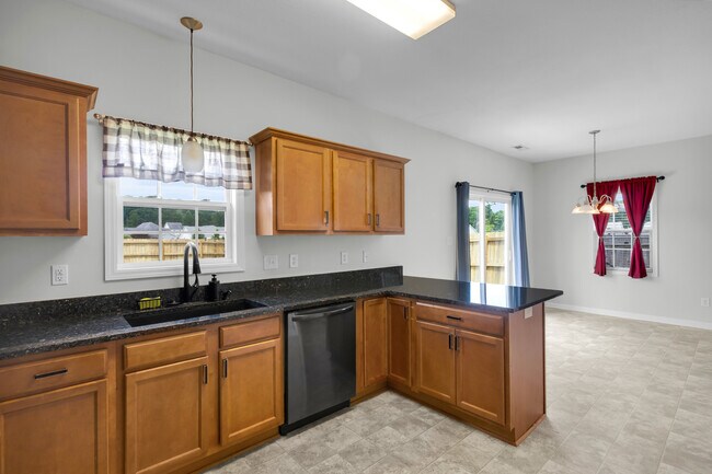 Building Photo - 125 Crooked Run Dr