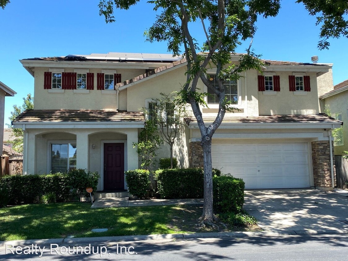 Primary Photo - 3 br, 2.5 bath House - 3702 Bridlewood Cir