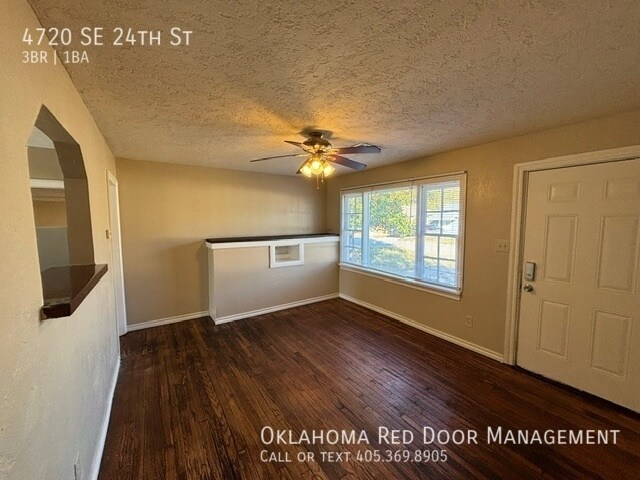 Foto del edificio - 4720 SE 24th St
