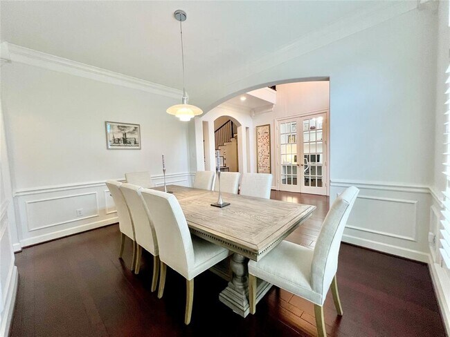 Foto del edificio - 318 Winding Oak Ln
