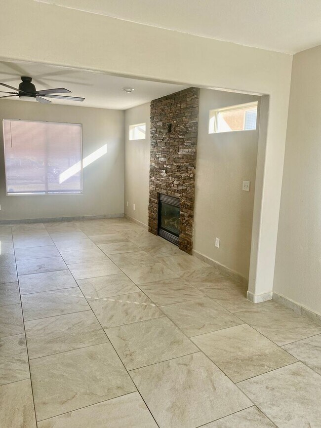 Foto del edificio - 1230 Lea Ranch Dr