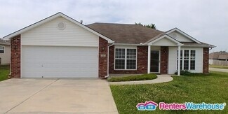 Building Photo - 735 Carlisle Dr