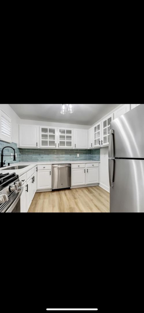 Foto del edificio - 5632 Kingsport Dr