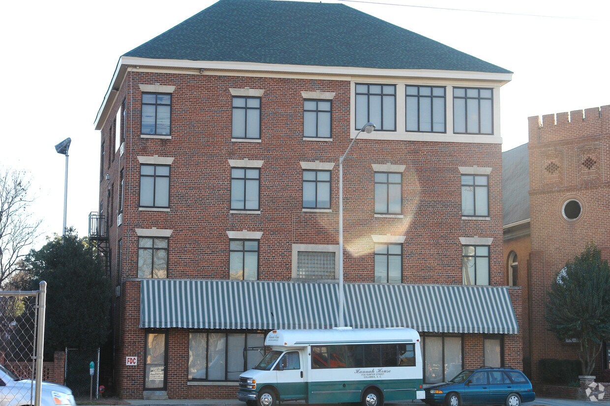 Building Photo - 1726 Sumter St