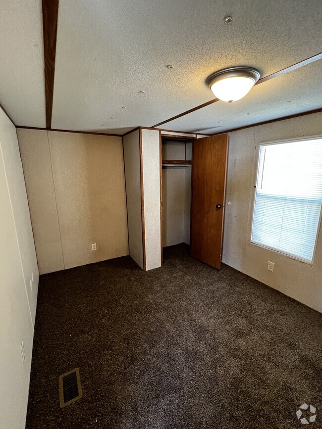 Building Photo - 179 Clayton James Rd