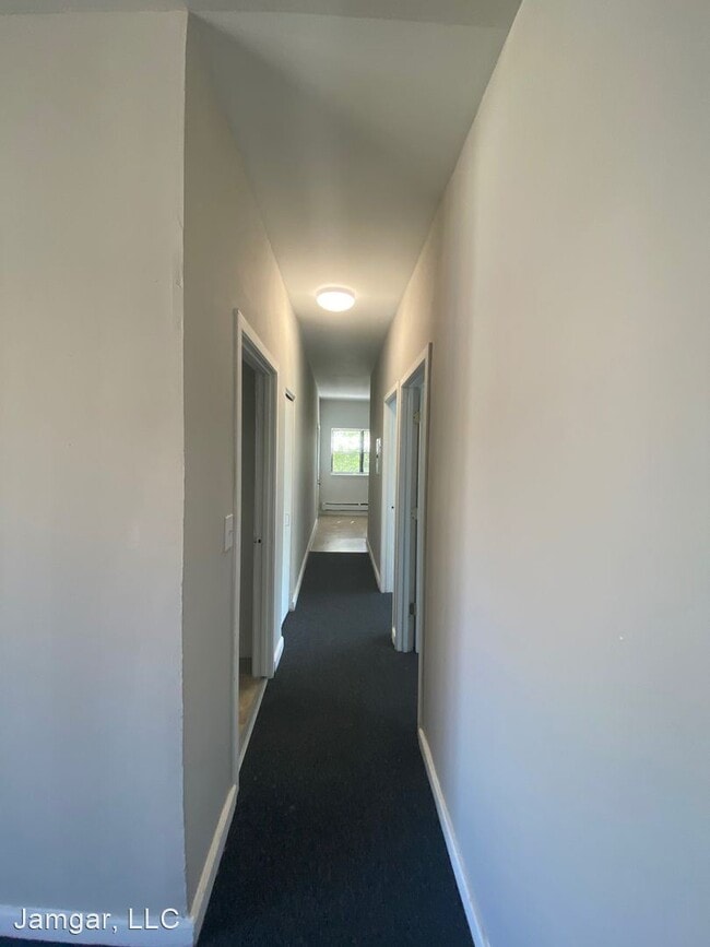 Building Photo - 4701 W Maypole Ave