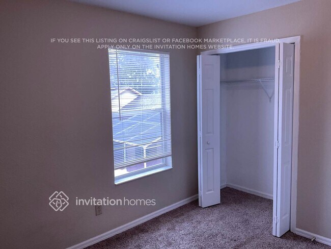 Foto del edificio - 113 Pinewood Ct