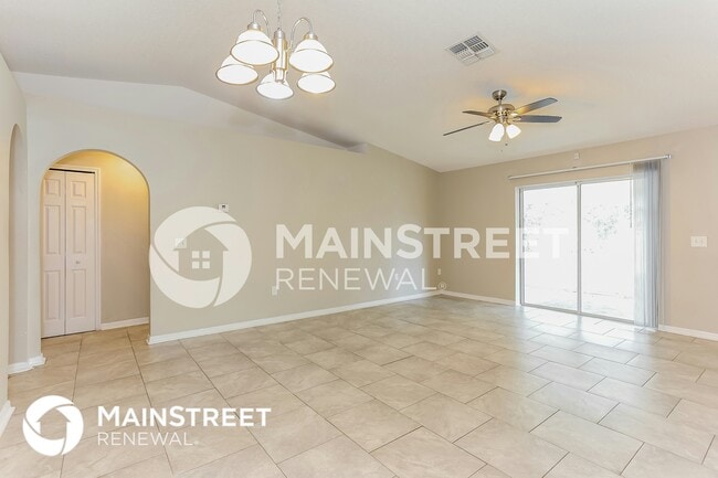 Building Photo - 3214 Garden Acres Ct E