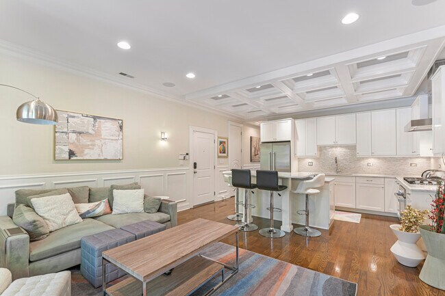 Foto del edificio - 2223 W Wabansia Ave