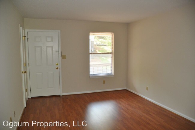 Building Photo - 1407 SENECA St