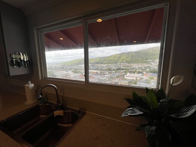 Photo - 1552 Monte St Apartment