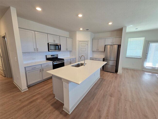 Foto del edificio - 10501 Gonzales Ranger Pass