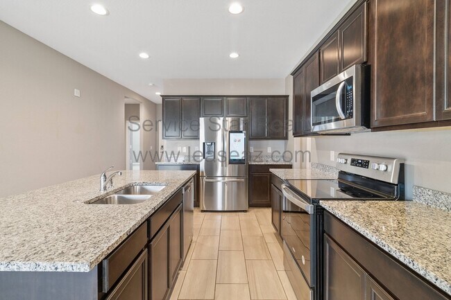 Building Photo - 5134 W Western Star Blvd