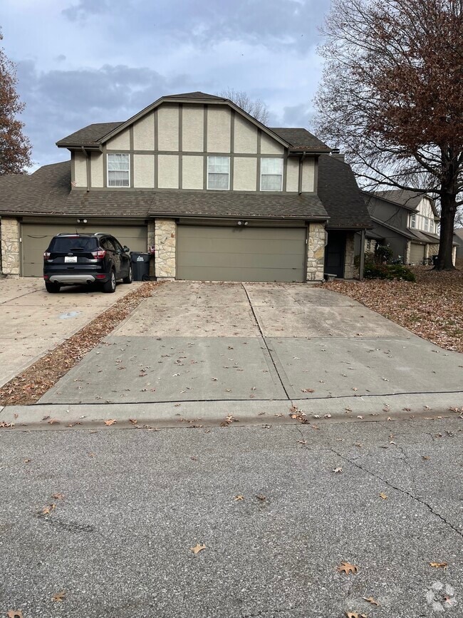 Building Photo - 1103 NW Porter Ct