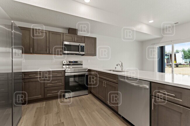 Building Photo - 309 S Grady Rd