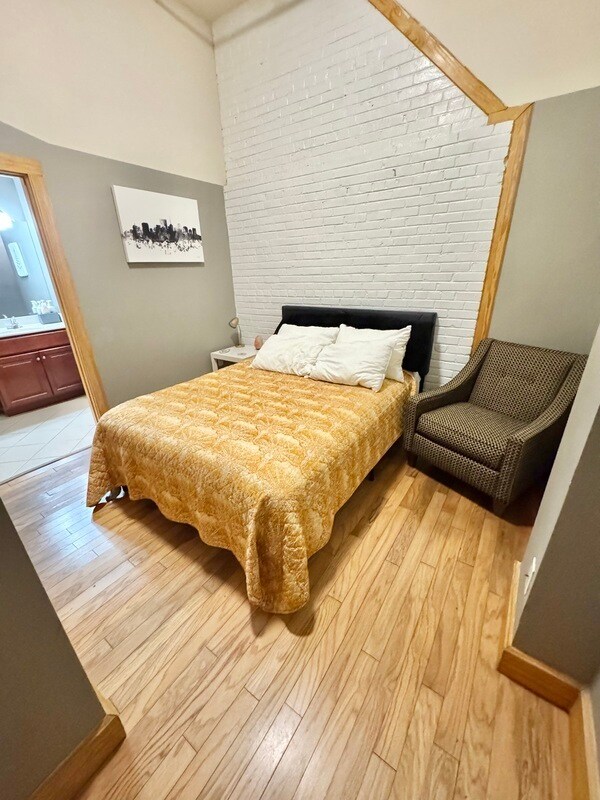 Foto del edificio - 114 Virginia St