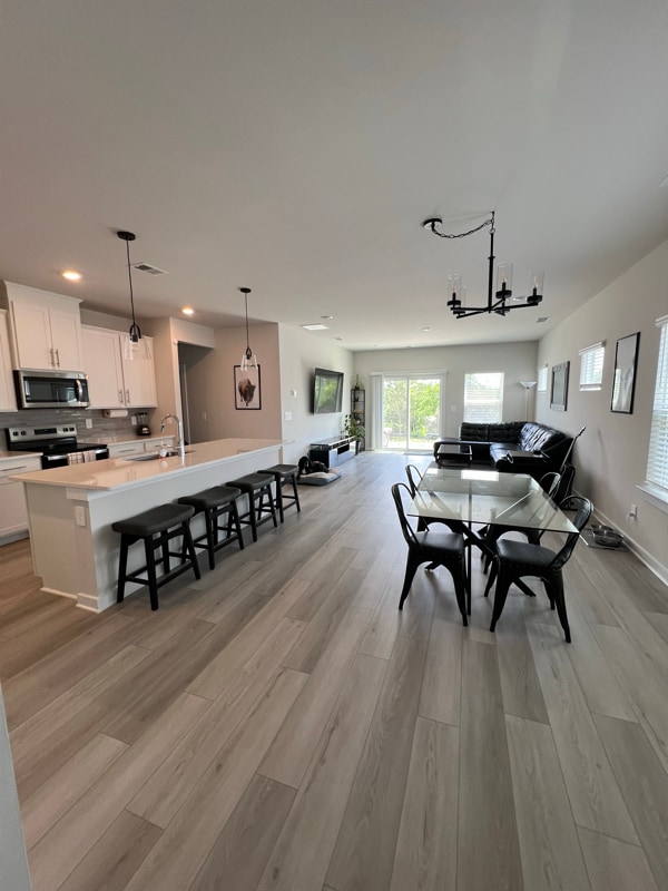 Primary Photo - 4256 Skyridge Dr
