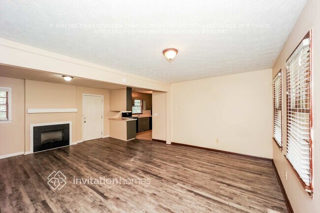 Foto del edificio - 7290 Hollyhock Dr