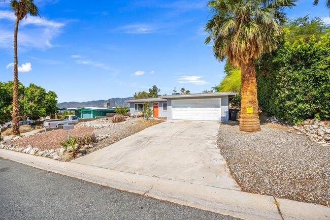 Building Photo - 13215 Deodar Ave