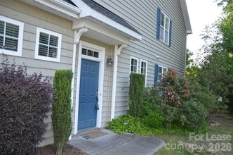 Building Photo - 12217 Red Rust Ln