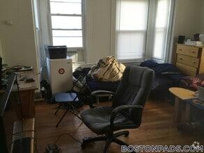 Building Photo - 35 Brookline St