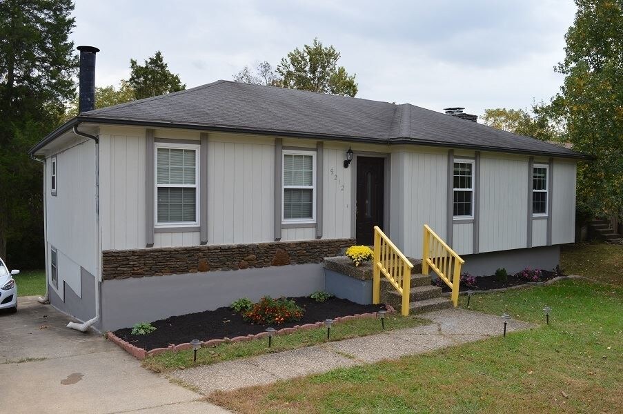 Foto principal - 3 br, 2 bath House - 9212 Watterson Trail