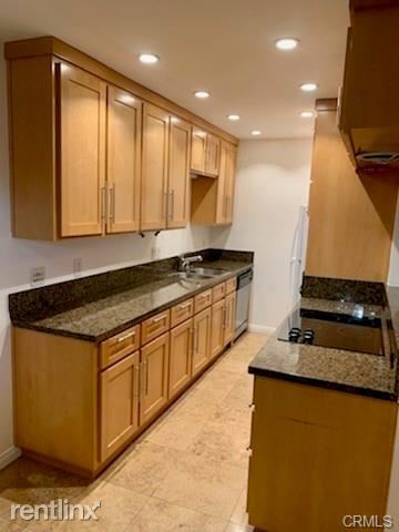 Building Photo - 2 br, 2 bath Condo - 31561 Table Rock Dr U...