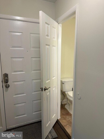 Foto del edificio - 8806 Ridge Hollow Ct