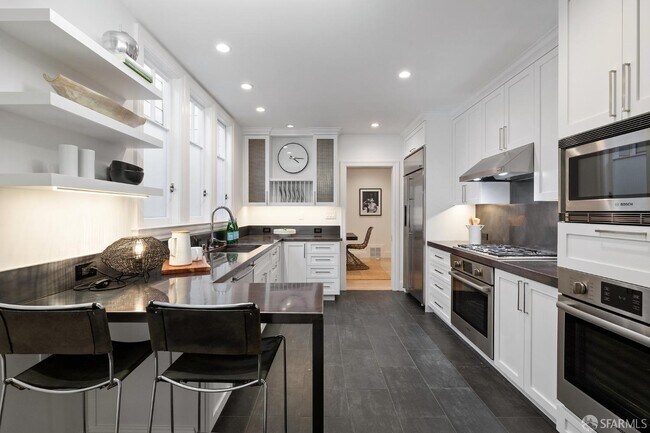 Foto del edificio - 2161 North Point St