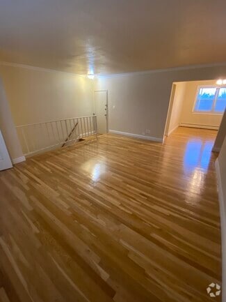 Building Photo - 468 Watchung Ave