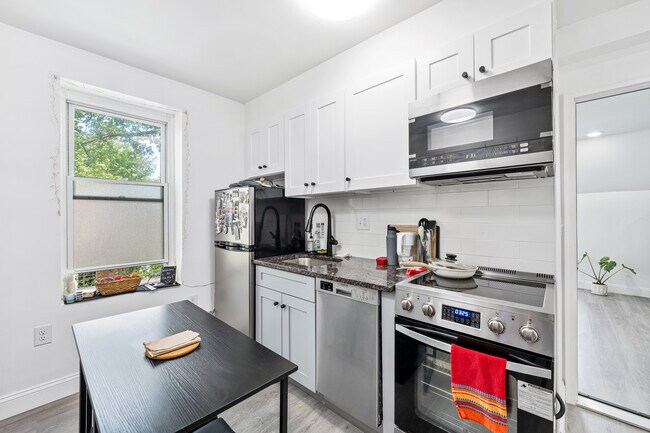 Foto del edificio - 300 S 41st St