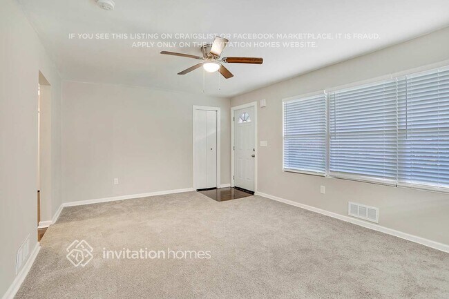 Foto del edificio - 2284 Headland Dr