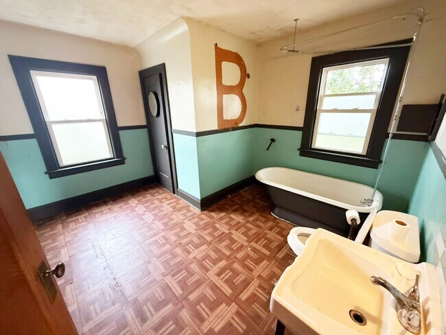 Foto del edificio - 4602 Wichita Ave