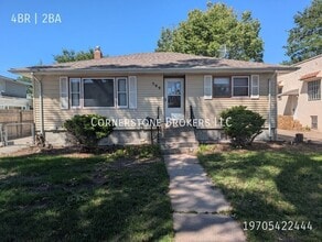 Building Photo - 509 Ensign St