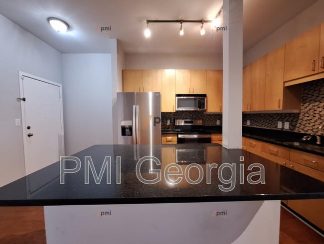 Building Photo - 5300 Peachtree Rd