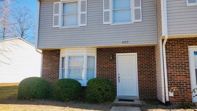 Front - 4315 Baylor St