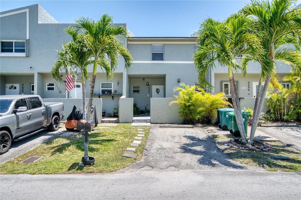 Primary Photo - 9040 SW 203rd Terrace